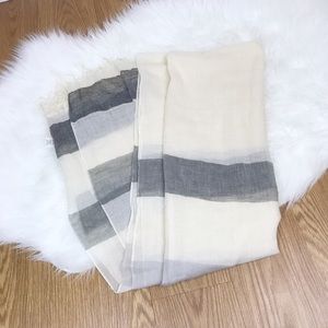 Madewell Accessories - Madewell Cream and Gray Scarf Madewell Accessories - Madewell Cream and Gray Scarf